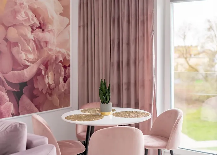 아파트 Fredry 2 Liliowy *